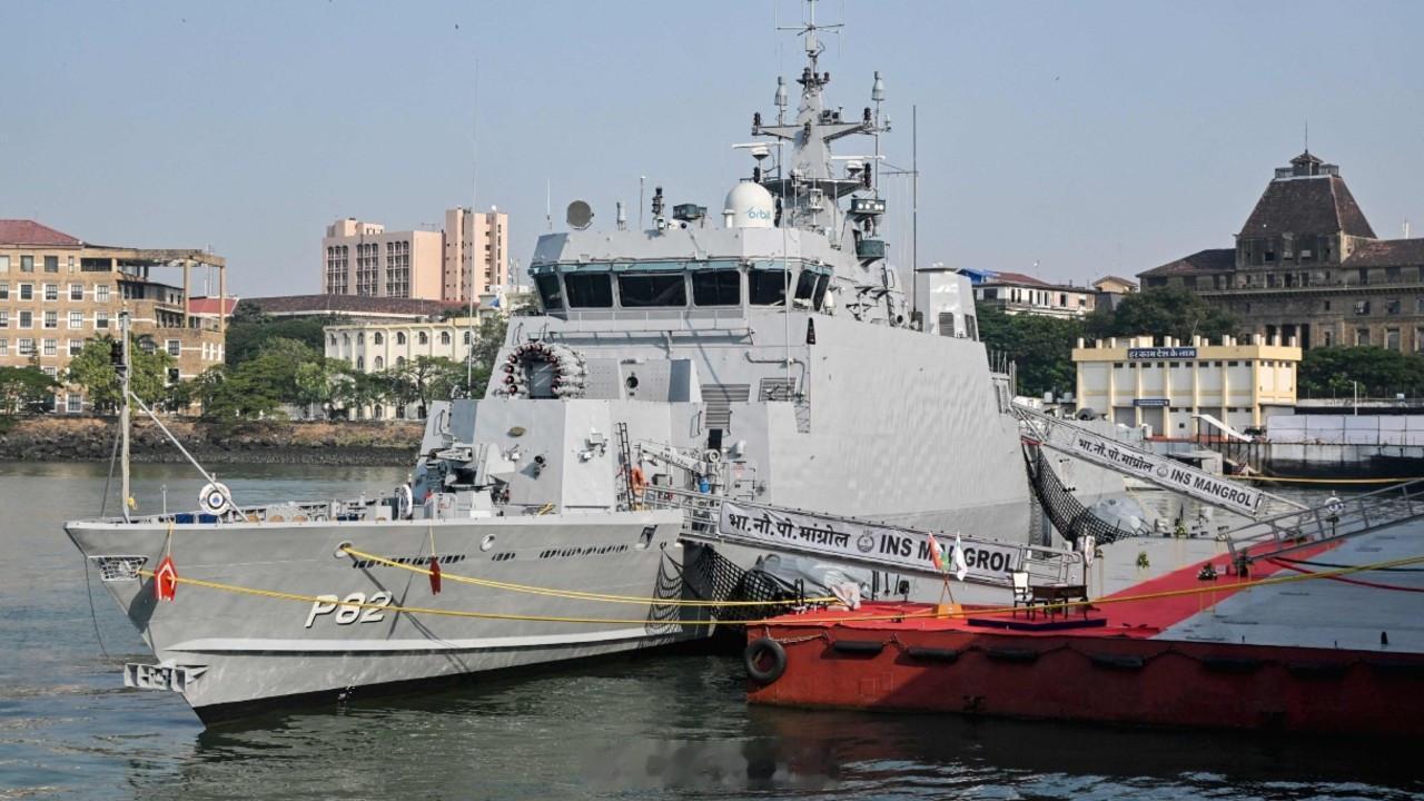 🇮🇳印度海军接收国产反潜浅水艇“芒格罗尔”号。印度海军10月12日在孟买海军
