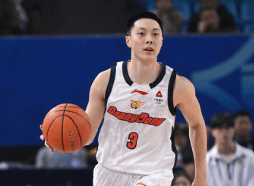 常规赛广东vs南京大名单: 萨姆纳、胡明轩出战, 黄荣奇在列