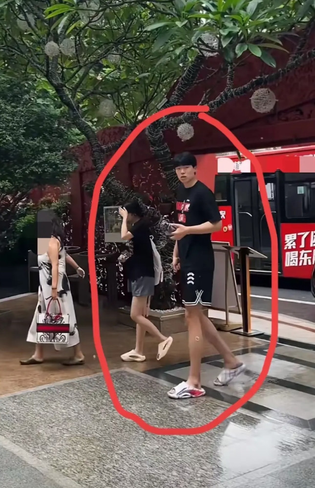 NBA发展联盟刚刚开始，杨瀚森立马被下放情理之中！小杨已经“惹众怒啦”各种负面