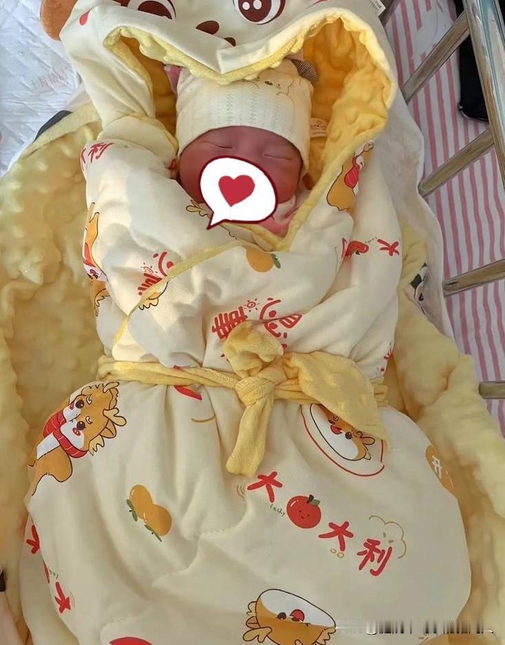 我表妹的女儿出生好几天了，名字还没敲定。就因为她老公姓