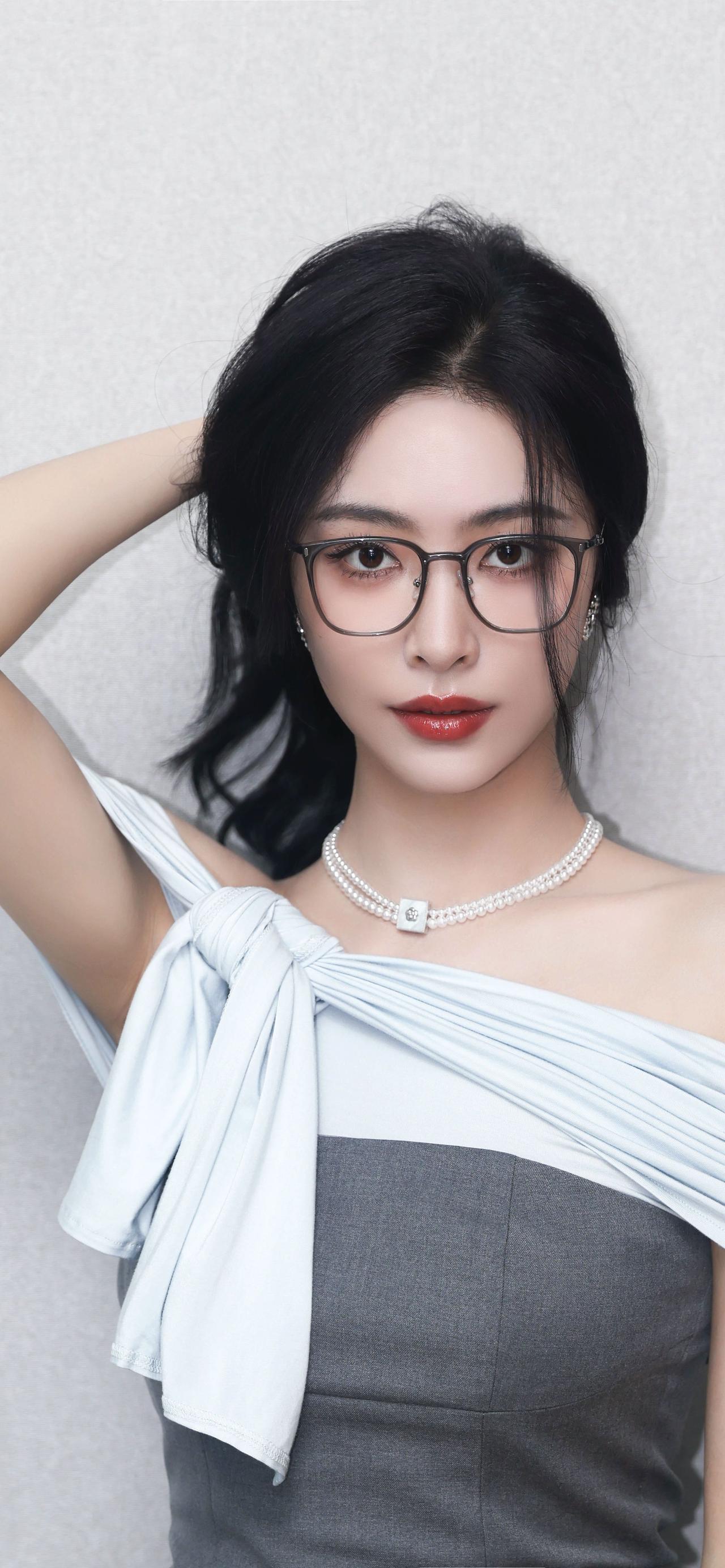 美女壁纸-第5939期-许佳琪