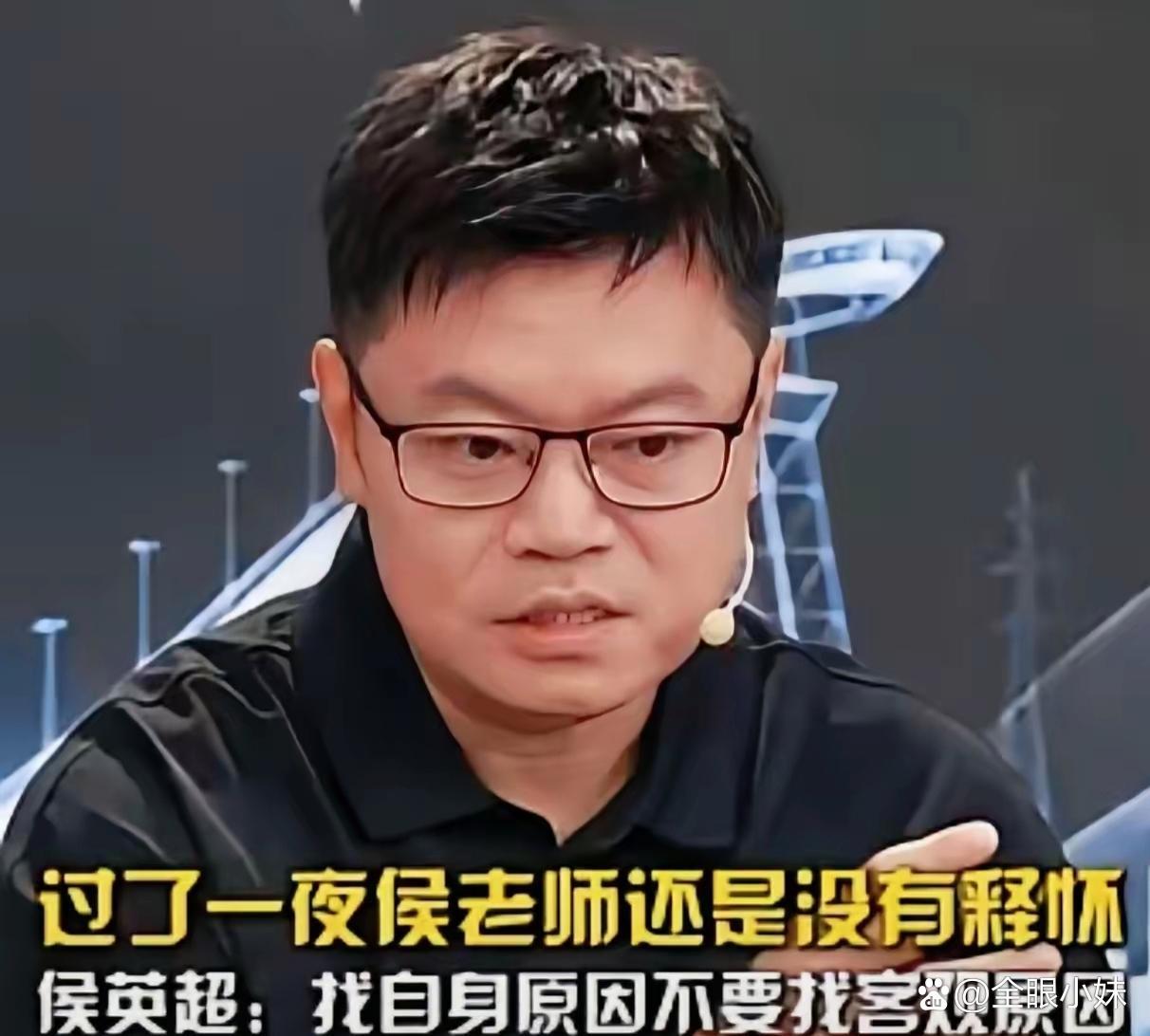 侯英超这次点评孙颖莎输球，话里有话啊。很多人觉得莎莎输是因为发烧，或者连续作战太累了，但侯英超直接点