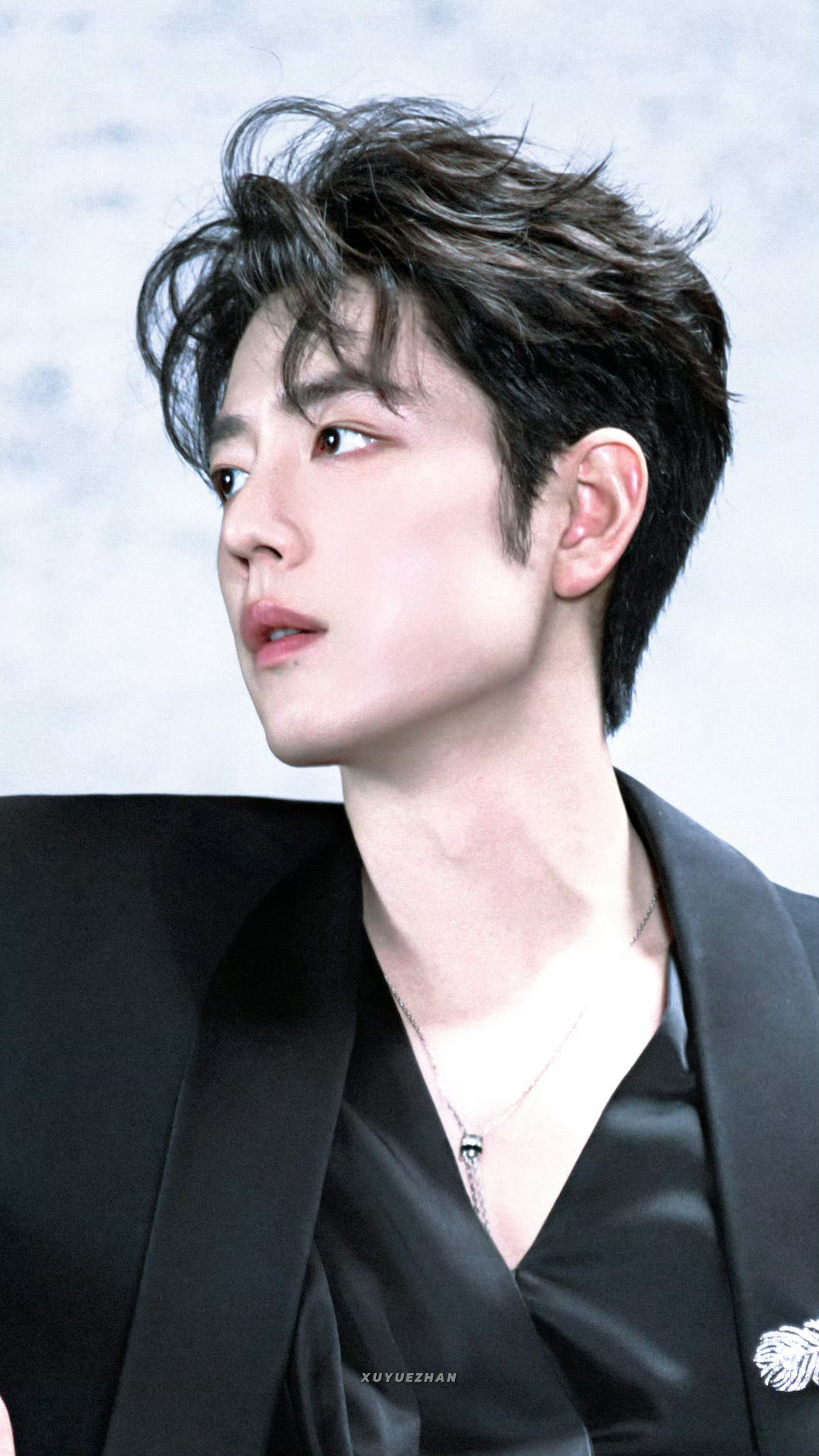 划个重点，巴尔曼2026春夏季全球首穿，肖战咖位就是这么大，如何呢，爽之爽之中