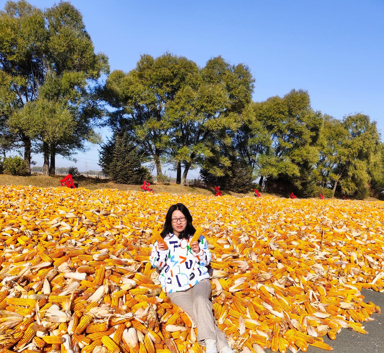 退休工资多少都行，关键有个好身体，即使再多整天有病，还不如一个月有个两千块钱左右