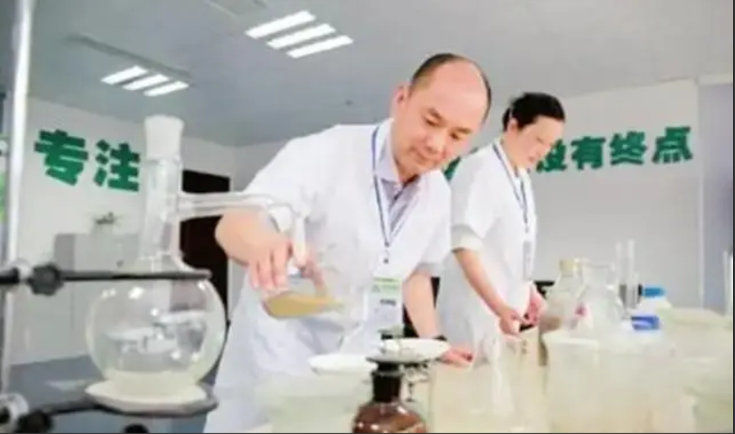 中国留不住人才？精英都移民去了欧美，但那些留在中国的二流、三流、甚至不入流的人，