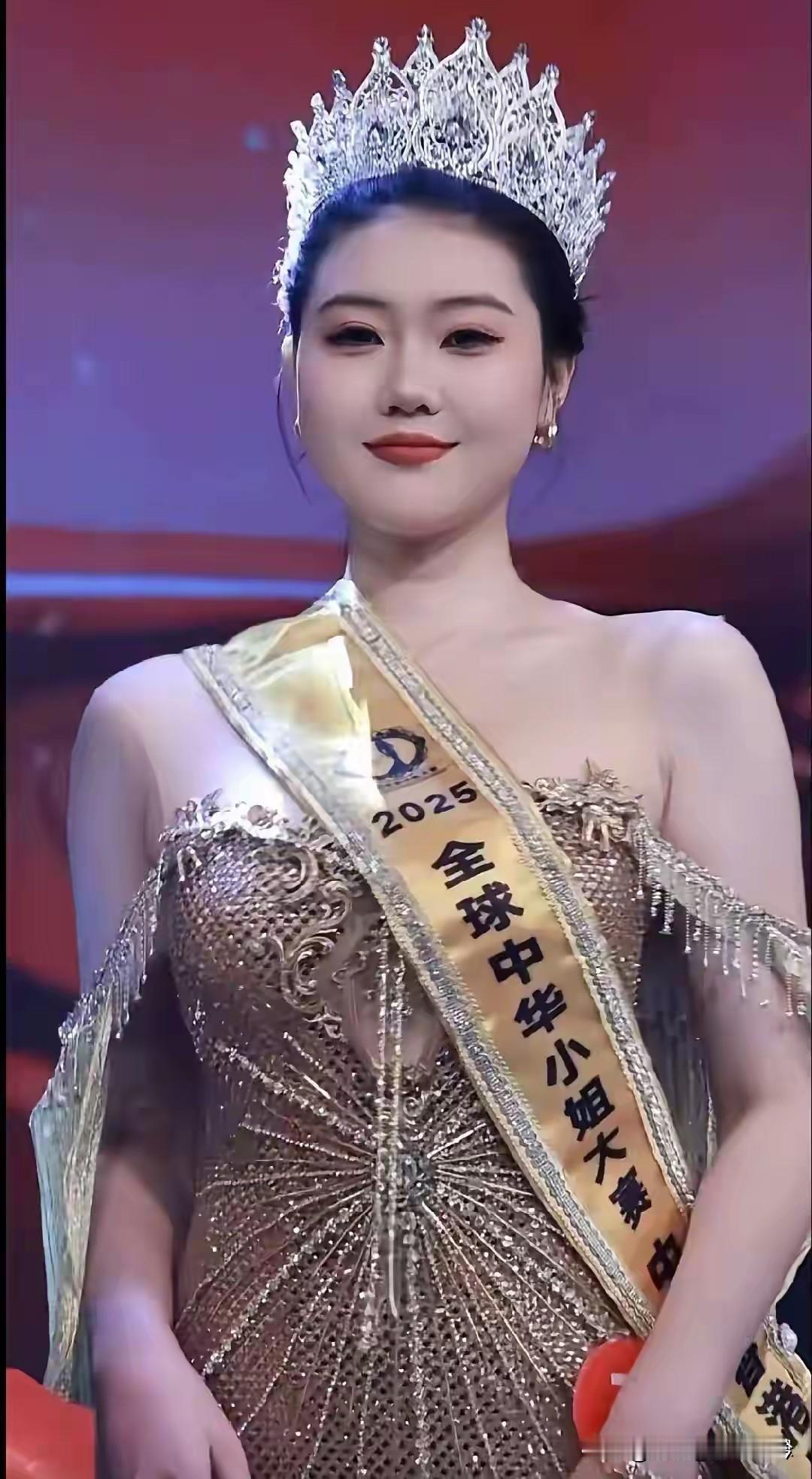 东方佳人：貌若天仙，冠军实至名归！她生得珠圆玉润，身材匀称却尽显性感曲线，耳