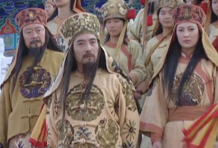 洪秀全生前有个让人瞠目结舌的怪癖——吃饭必须上"二十四牲"，鸡鸭鱼肉烹好之后，还