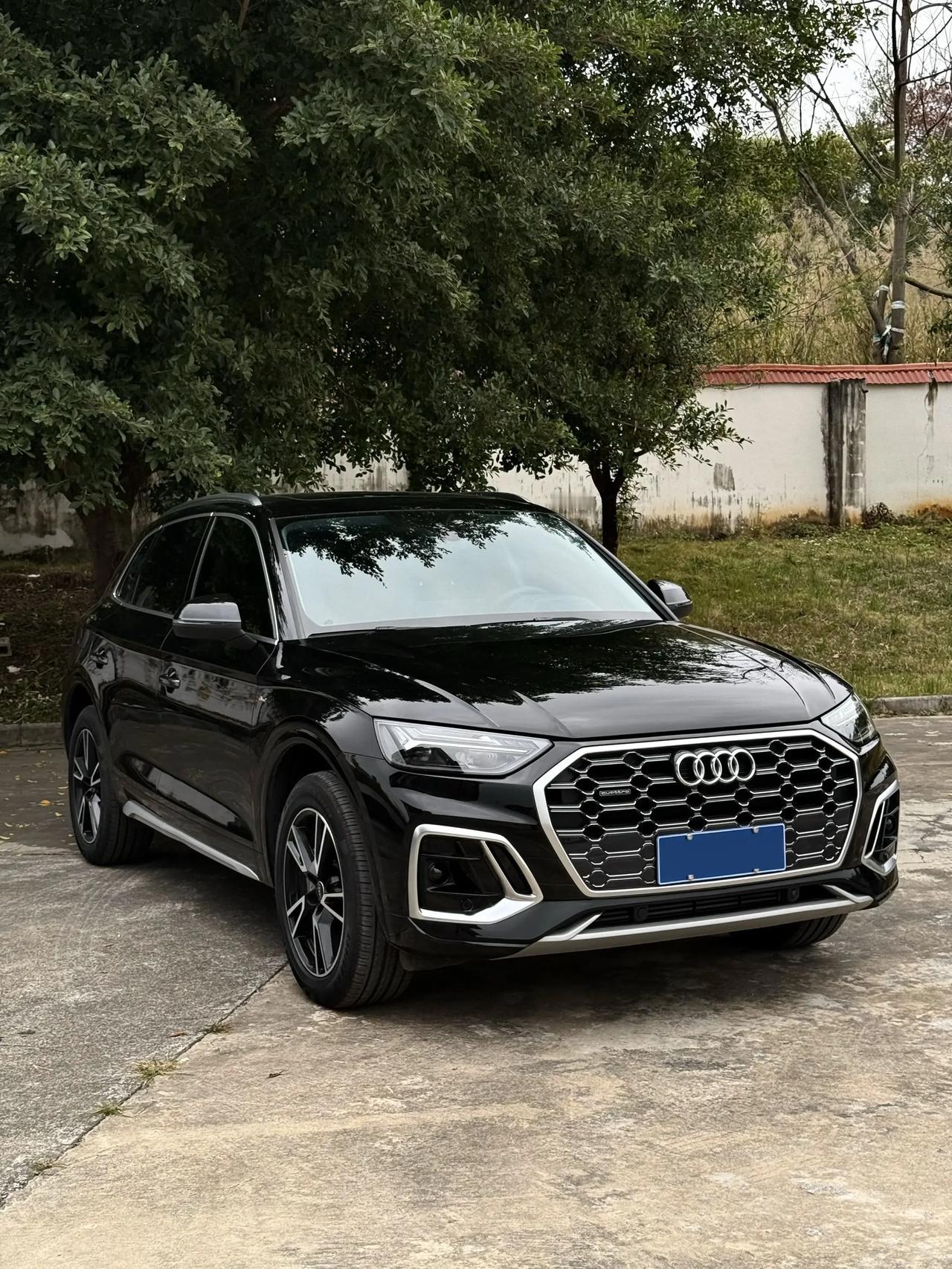 🚗开篇闲聊作为豪华中型SUV里的热门选手，奥迪Q5L新车口碑不错，二手车也