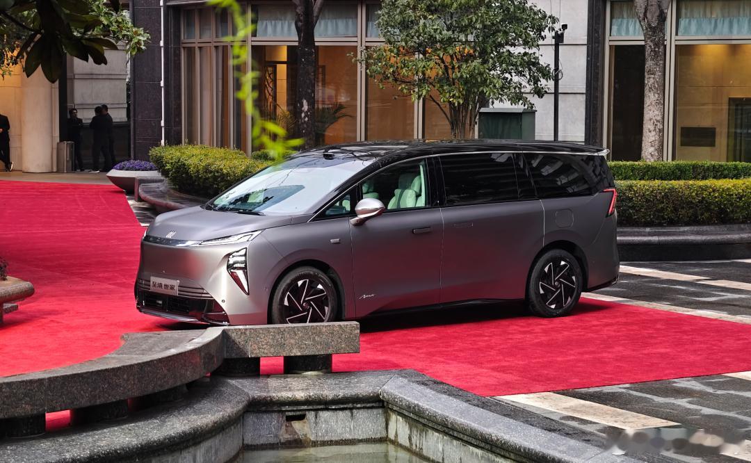 别克为MPV产品推出的「金石之约」挺有意思，就是说你购车3年内，发生单次事故，且