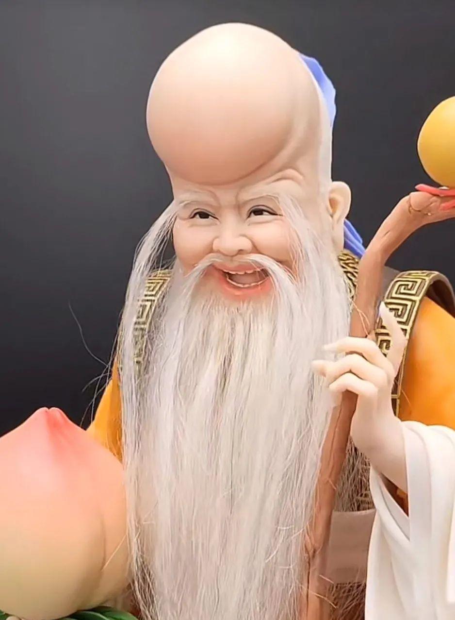 狠狠记住过来人的，人生经验：1.家里的存款，不要告诉孩子。2.别人请客，酒水