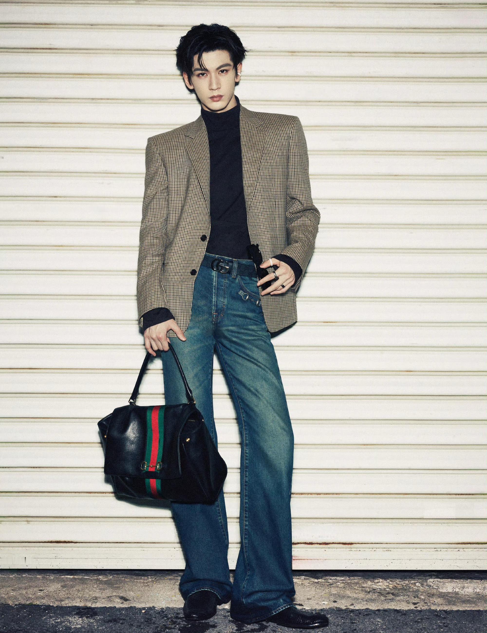 张凌赫大爆归来，粉丝第一个清算的就是宋威龙，这俩无论是外形还是赛道都太撞了，看前