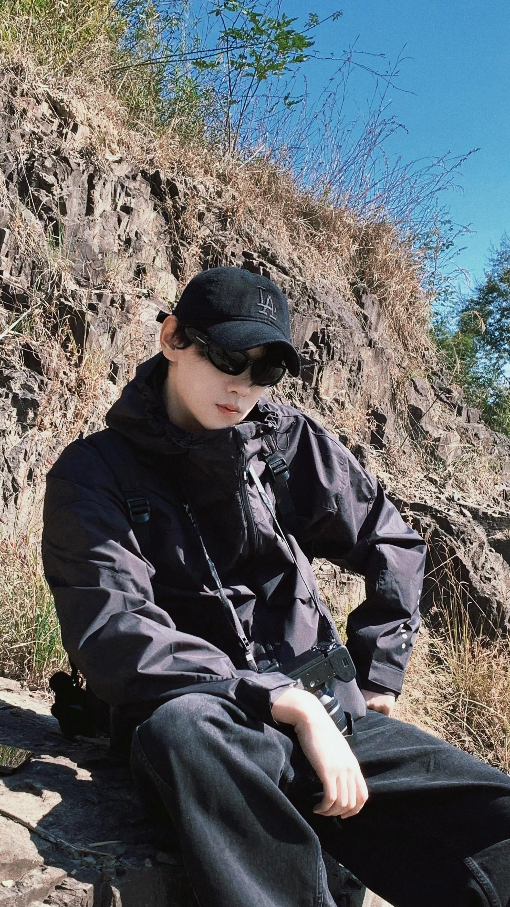 看山登高｜田栩宁​​​