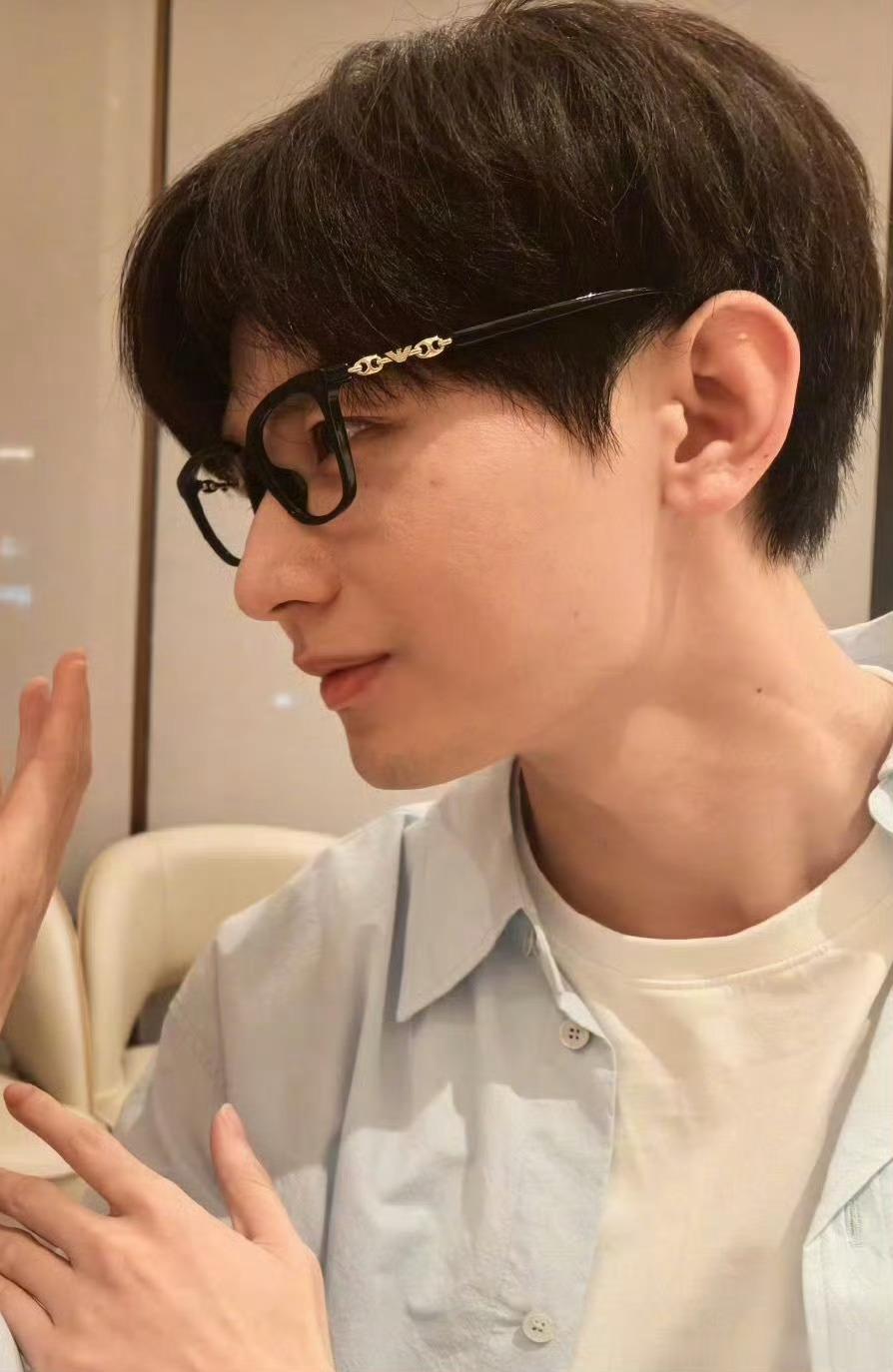成毅成毅每个角色都能带来惊喜和感动，这就是好演员的魅力。永远期待你演绎