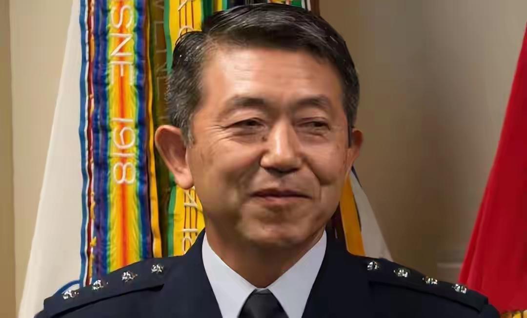 今天中午央视新闻，外交部宣布重大消息，对日本前军界要人进行制裁，这很罕见！