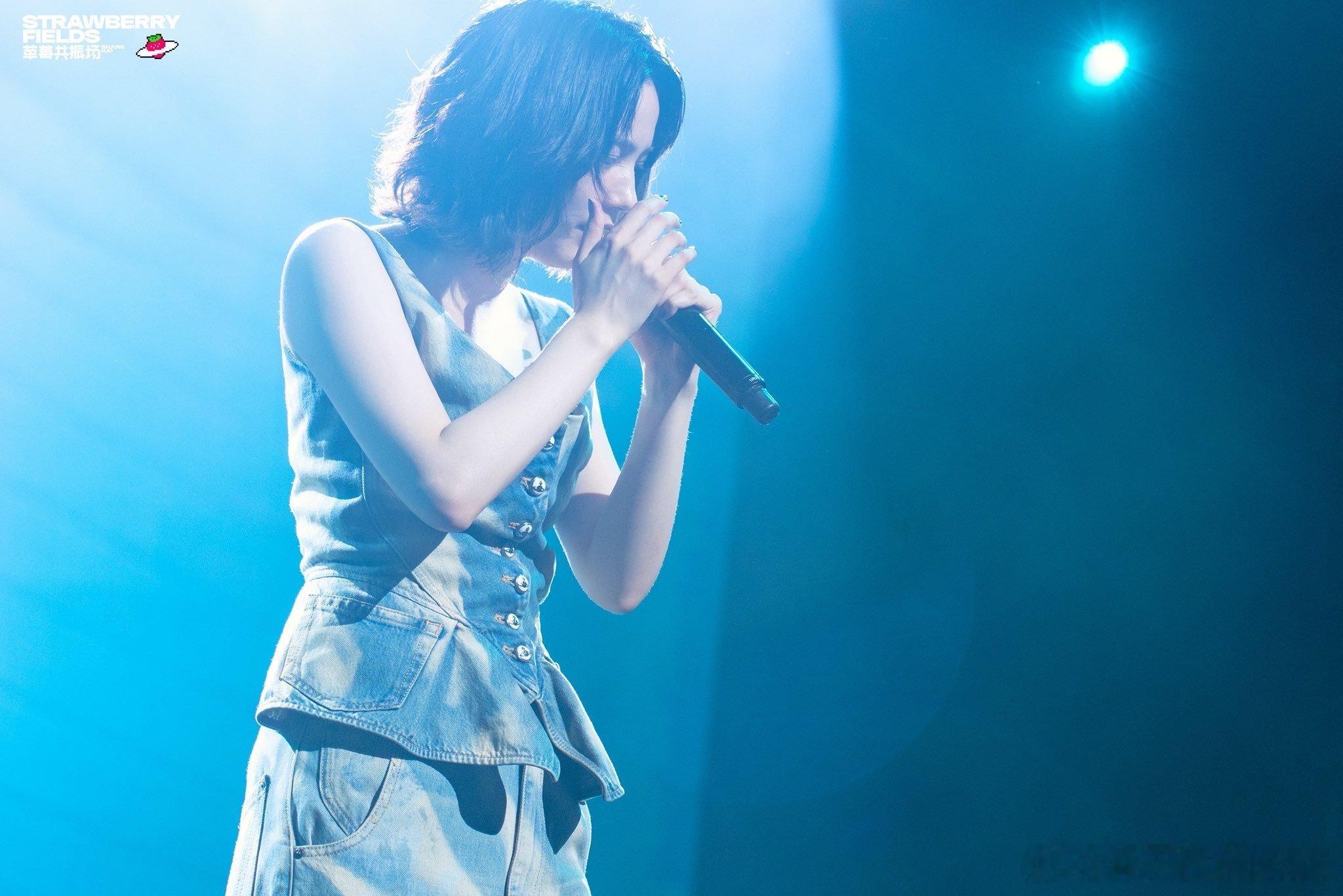 上海草莓共振场上的能年玲奈​​​