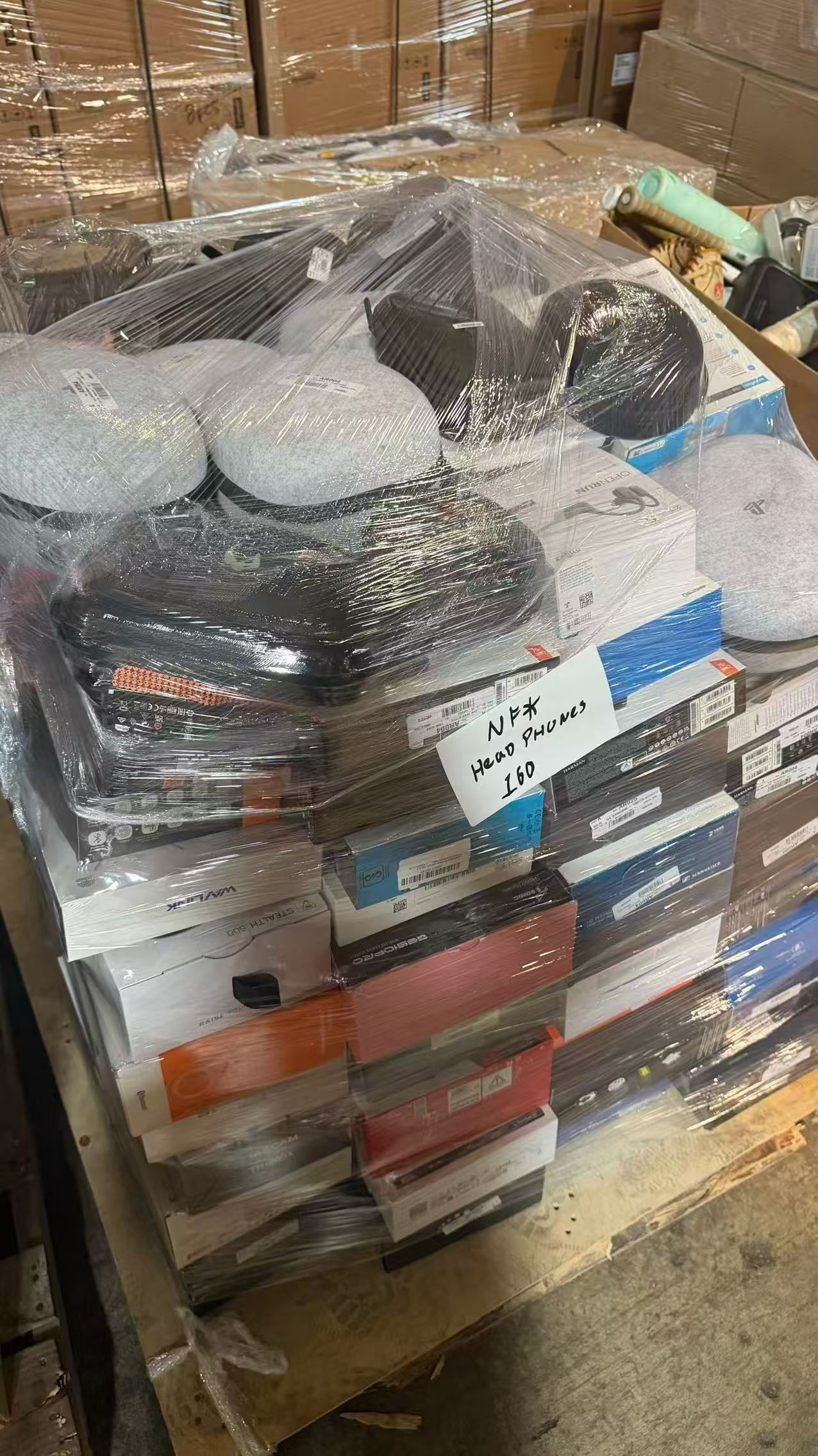 1000个耳机，新式电子“洋垃圾”，应该没好货。