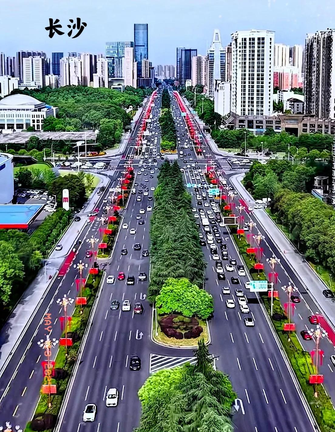 长沙与深圳，什么样的工业？什么样的科技？什么样的金融？就代表什么样的一座城市！深