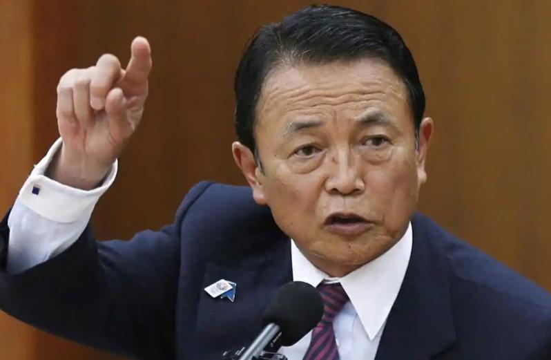 麻生太郎对中日对峙的态度，再次把日本政坛的那本账摊到了台面上！这位日本前首相