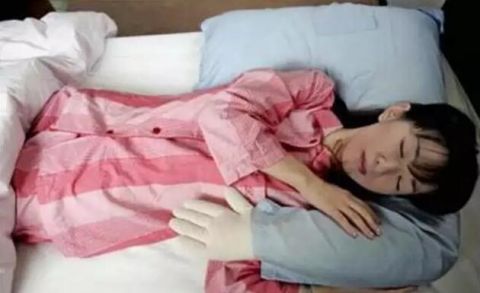 日本人的“家伙事”, 到底变态不变态, 卧室都可以这样玩