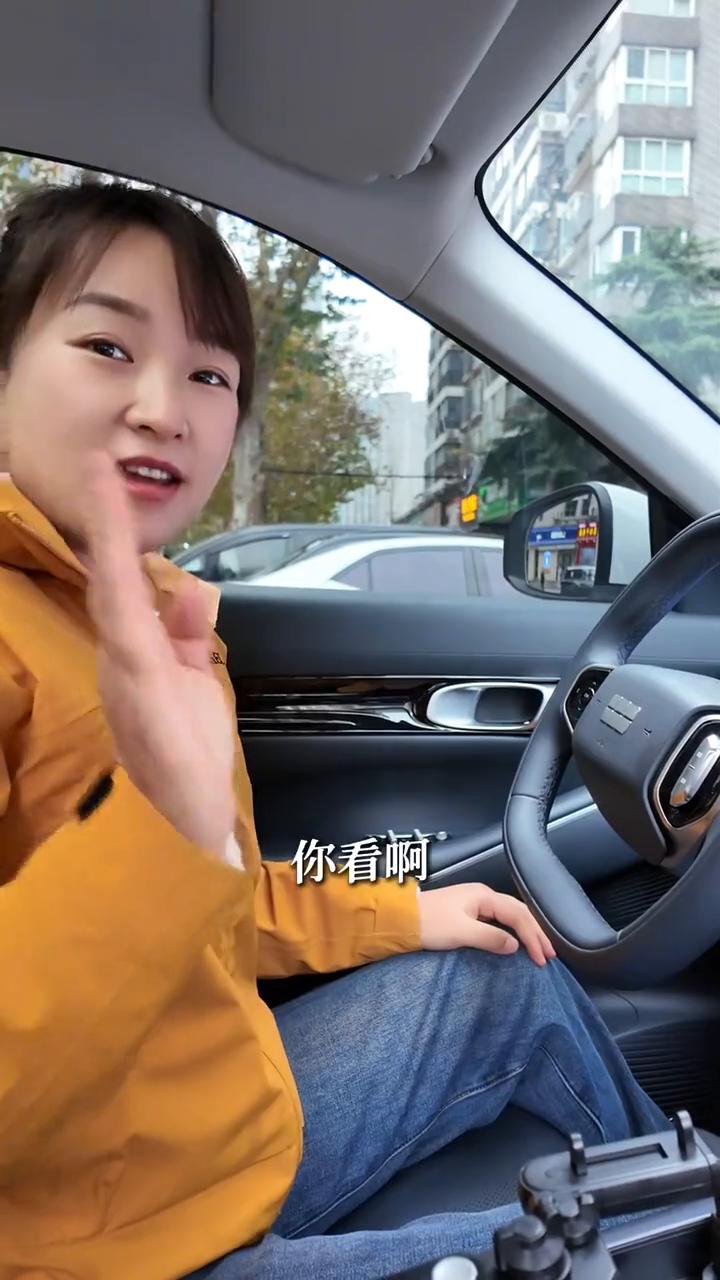 实用+冷门汽车隐藏小技能。记住这些汽车隐藏小机关，最后一个关键时刻能救命。·