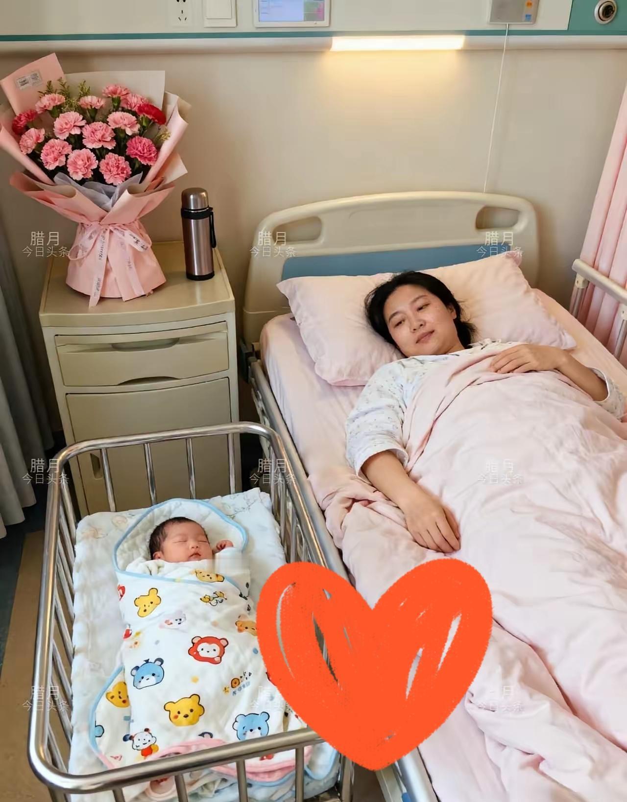 52岁高龄产妇冒险生二胎，背后原因让人心疼又引发争议！昨天医院里一位52岁的妈妈