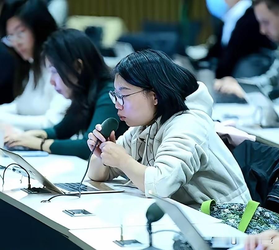 外交部罕见说出“令人不齿”四个字！菲律宾这件事，把道理全讲反了不知道大家有没有留意，10月9日外交部