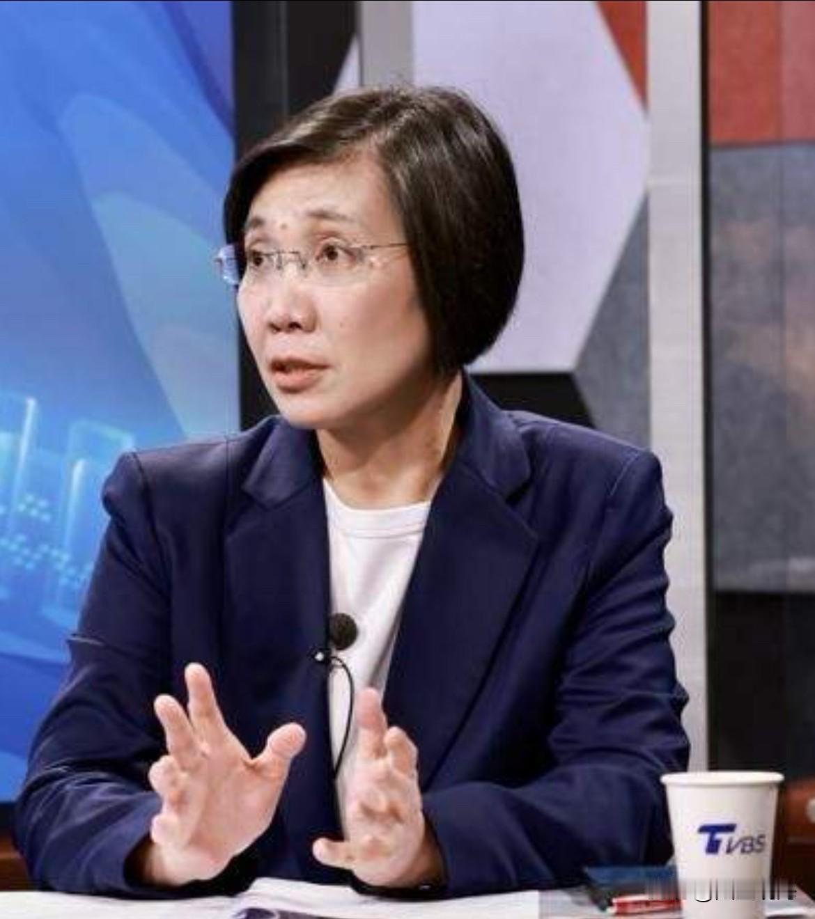 国民党新竹县长参选人在一个节目中表示，“没有承诺礼让竹北”！民众党黄国昌如果不