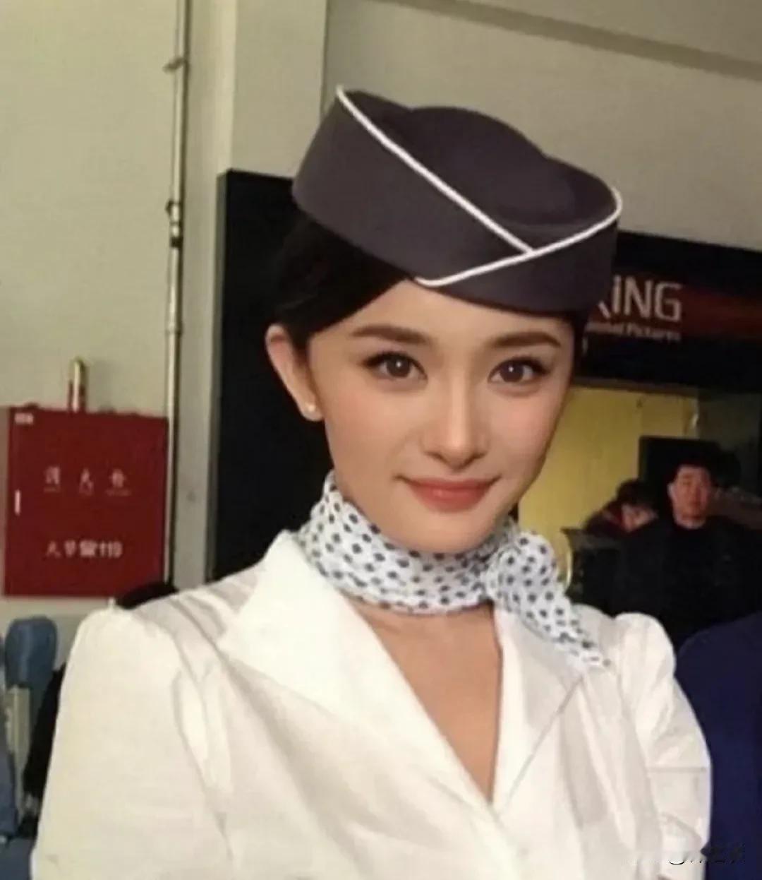 杨幂的事业如此成功，除了她长得好看，热爱表演，还有就是她是高精力人群。貌似她