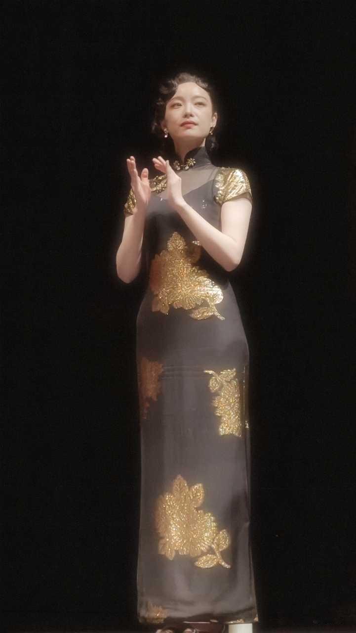 女明星倪妮[比心][比心]倪妮是真的润啊