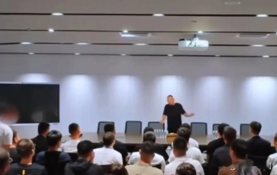 胖东来连年爆火，打了谁的脸？近年来，很多人恨透了网购，因为网购长期存在货不对
