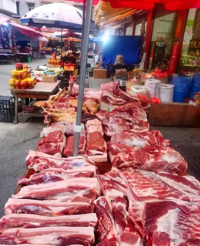 现在猪肉怎么那么便宜？昨天孩子要吃酱腿骨，我去市场去买了几根，一问价格才7.5