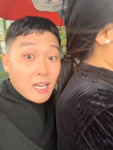 网友:你看你媳妇对你多好，中间挨大巴掌那段都给你掐了！