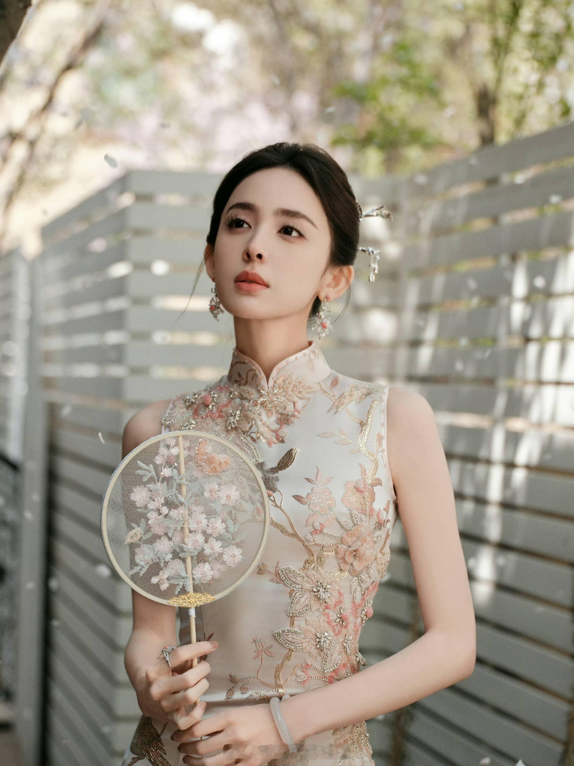 古力娜扎中式旗袍魅力大赏​​​