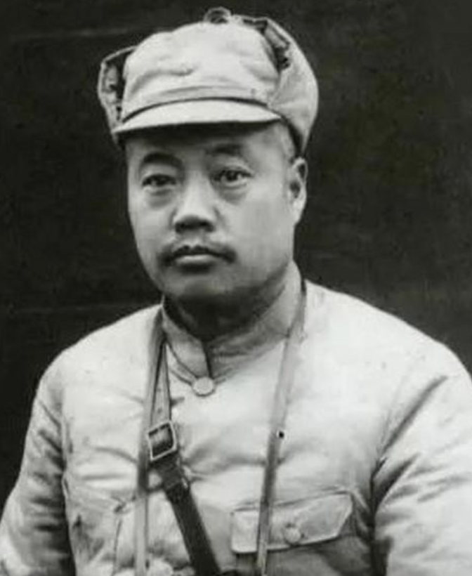 1937年，北平沦陷后，29军军长宋哲元的姨太太落在了鬼子手里。她挺着个大肚子，