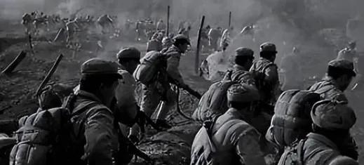 1949年4月24日清晨，解放军攻入太原内城，王靖国调来十几辆坦克，准备做最后一