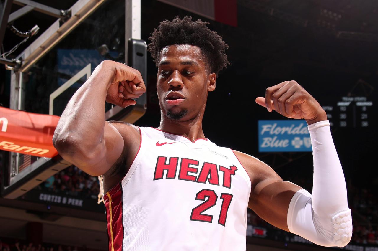 最佳防守球员落户上海！就在此前，怀特塞德就曾明确表示，他想成为本届CBA联赛的最