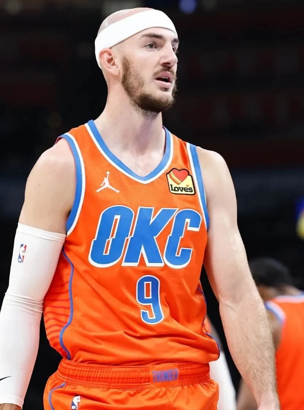 正负值+40创NBA本世纪抢七最高正负值记录约基奇在卡鲁索防守下仅5中1[惊