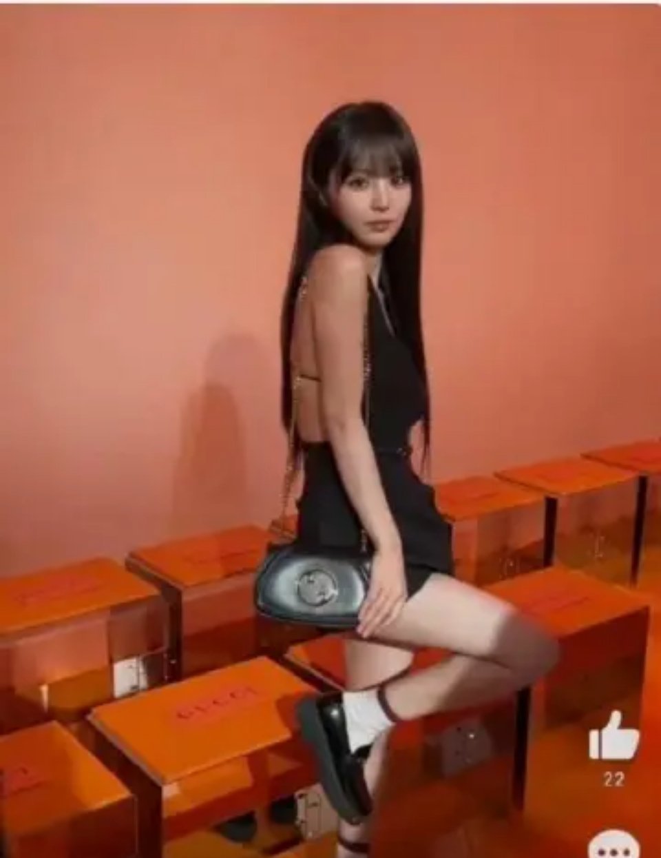 网友说田曦薇这是致敬赵露思？