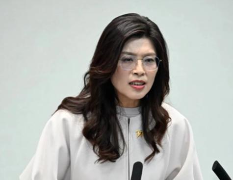 台湾政坛释放新信号？郑丽文获蓝营关注，两岸议题或重新成为焦点台湾政坛近期的一些