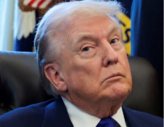 不得不佩服张召忠教授，当年他说特朗普如果再干一届，能把美国从头把交椅上给拉下来，