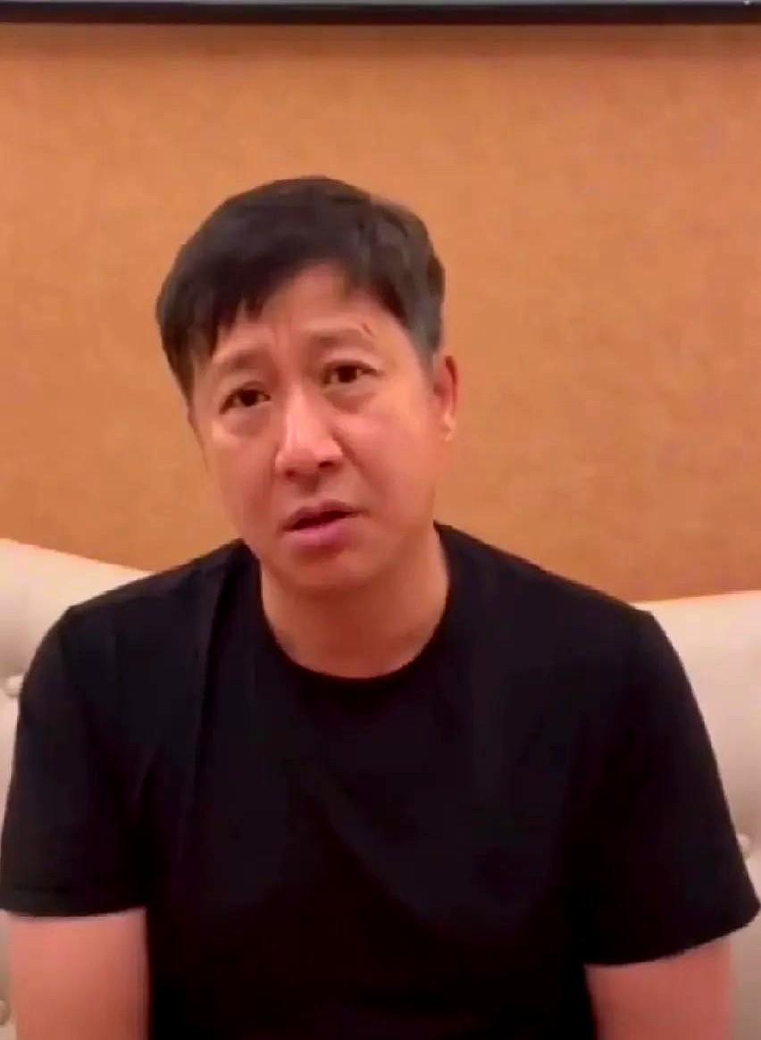 张国强说，自己在藏海传里发现的最大的惊喜，竟然是肖战的演技，他演技是真的好，自己