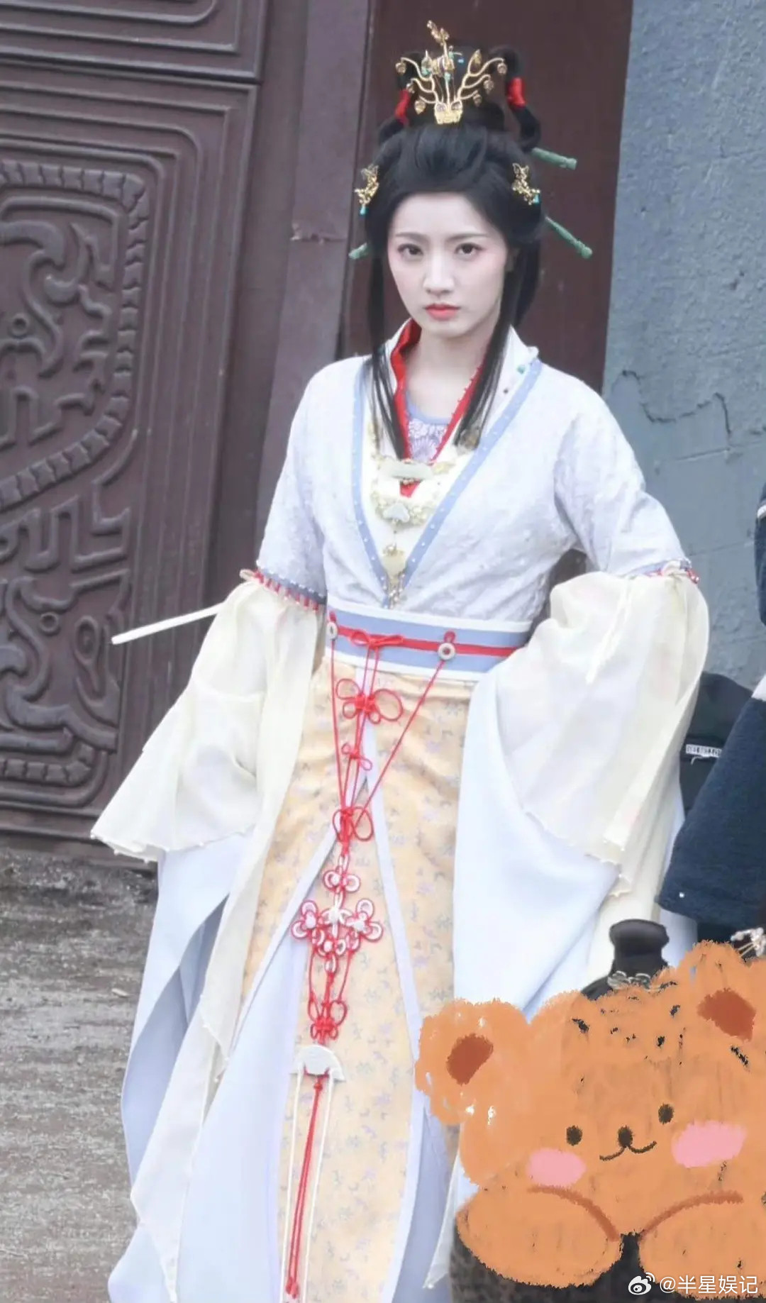 好像一般般，脸也没有那么好看