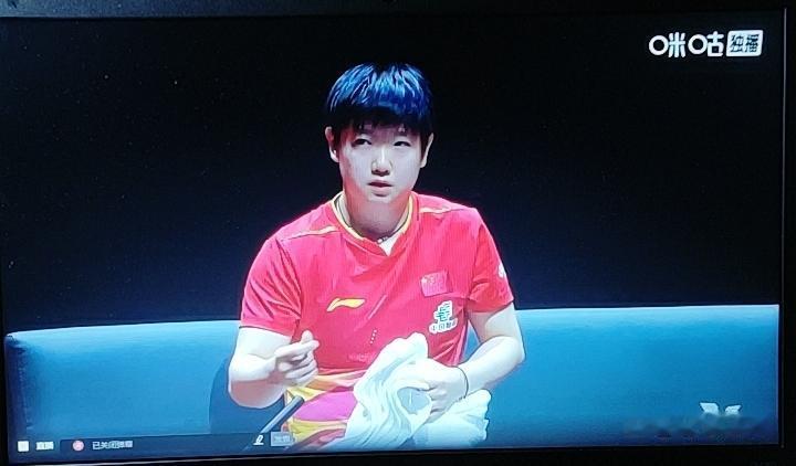 孙颖莎4-0王艺迪!12月11日，2025WTT香港年终总决赛女单最后一场