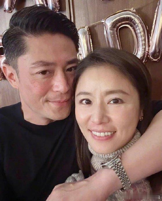 林心如曾劝霍建华做医美被拒近日，林心如在一场线下活动中无意间爆料的细节，让霍建华