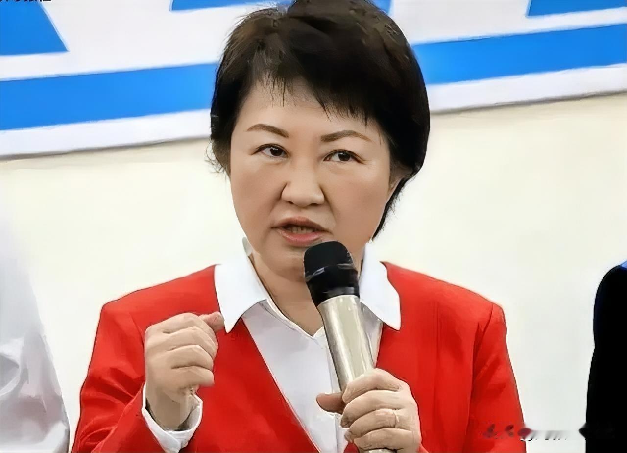 卢秀燕拒绝出席郑丽文的就职典礼！她到底是在抵制，还是真的忙于市政，又或者是为了2