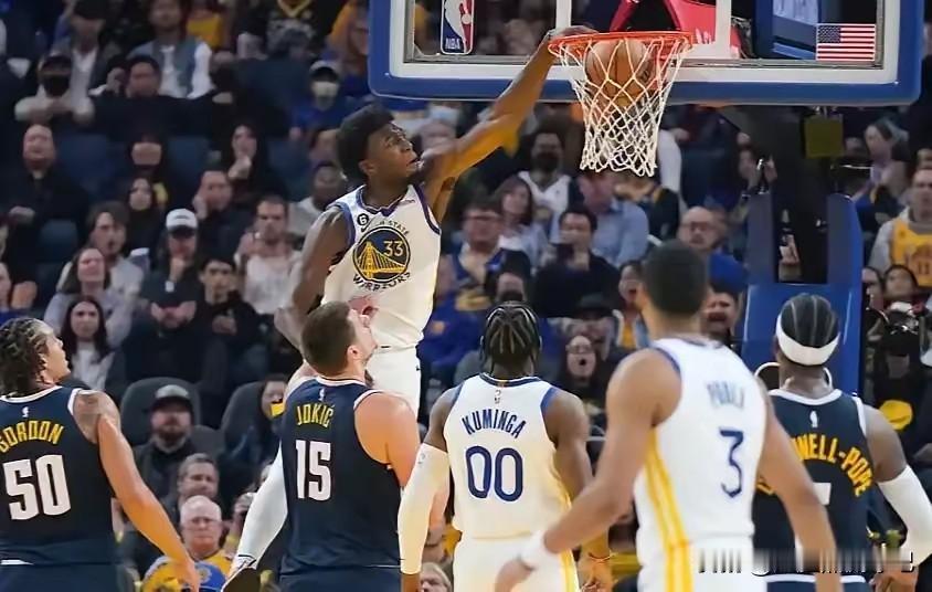 来了，来了，真的来了，山东男篮的大外援真的来了！今天山东男篮传闻中的大外援真的