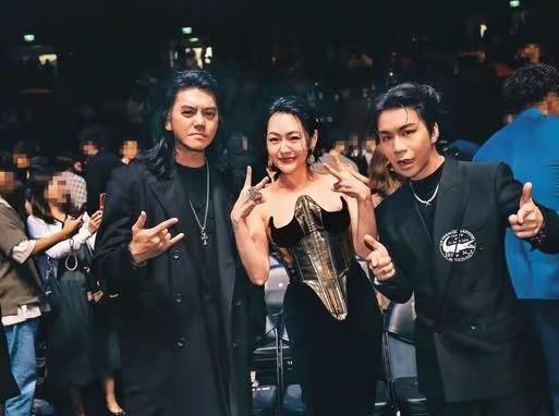 吴宗宪又开始为闺女跳脚争资源了！就因为有媒体最近传出，因为制作人b2同时把小s
