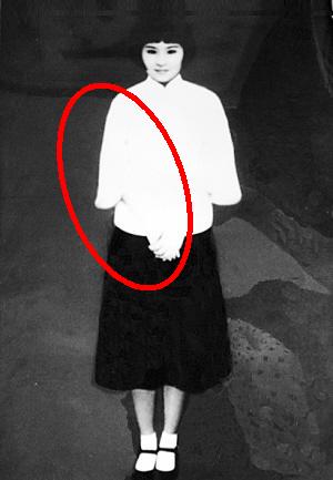1931年厦门刑场，一个孕妇的举动让刽子手手抖了。梁慧贞挺着八个月肚子站在刑场
