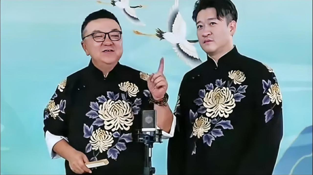 曹云金：给我发钱的人丢人｜昨天晚上，足球小蒋创始人董路和听云轩班主曹云金联手说了