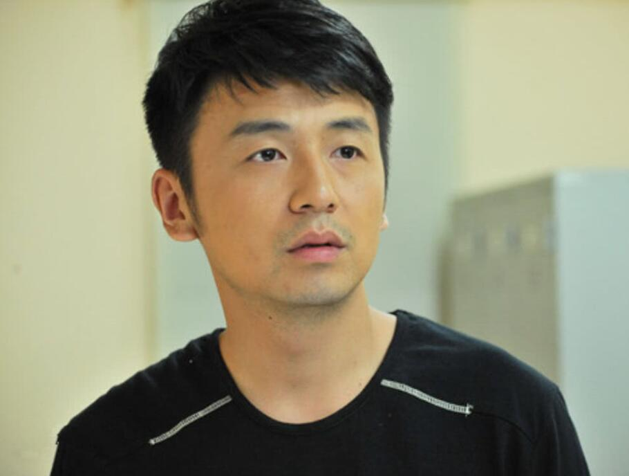 2022年，张艺谋筹拍《满江红》，让雷佳音饰演秦桧，可雷佳音始终想不明白，为什么